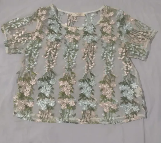 Blusa Floral Transparente