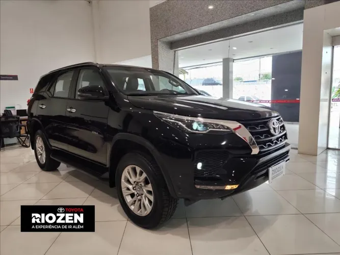 Toyota Hilux CD SRV 4X2 2.7 Flex 16V Aut. 2021