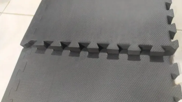 Tatame 50 cm x 50 cm x 30 mm (3 cm de espessura)