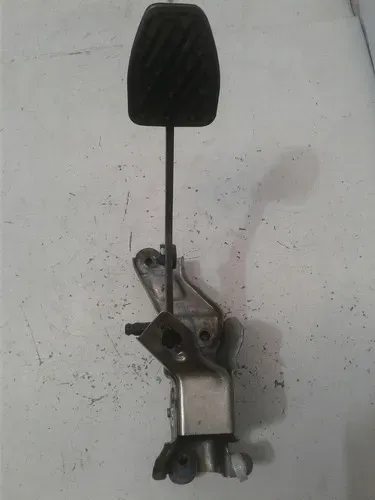 Pedal De Embreagem Nissan March 2018  3005