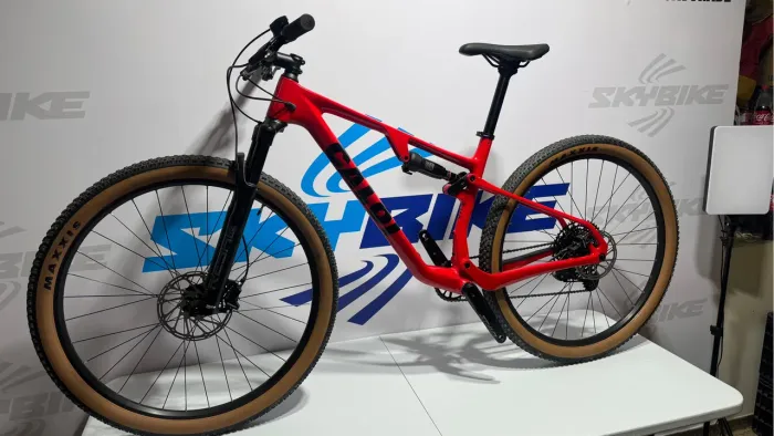BICICLETA CALOI FS CARBON TAMANHO 19 NOVO