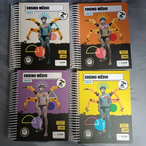 DOAÇÃO: Livros Novo Ensino Médio, 2ª Série do SAE. 