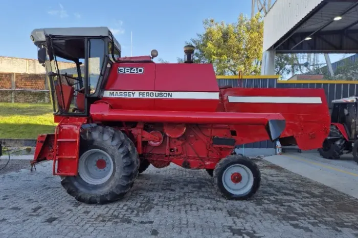 Colheitadeira Massey Ferguson 3640
