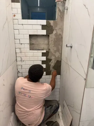 Pedreiro de acabamentos