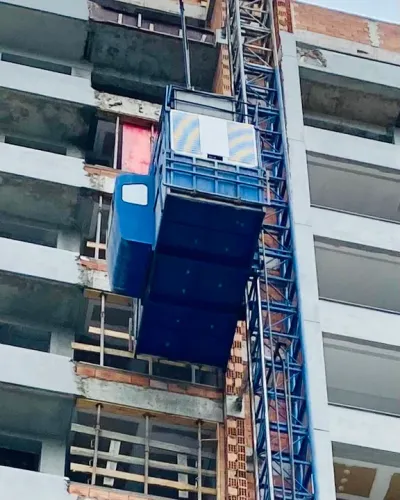 Elevador de Cremalheira importado 2000kg SPEED com 15 paradas - R$ 250.000