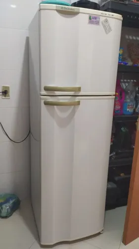 Geladeira Electrolux Frost Free DF34 260 Litros parcelo credito * Cuiabá