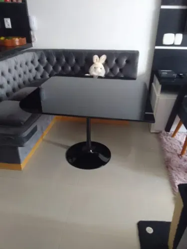 Fabricamos mesa saarinen tulipa + tampo folha 1.10 laka com vidro