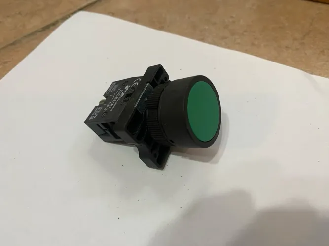 Botão de comando industrial - Verde