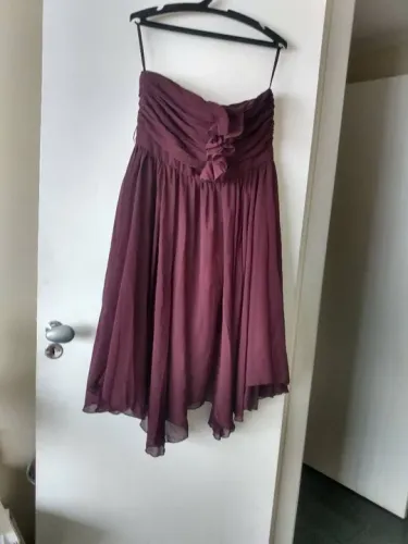 Vestido de festa vinho