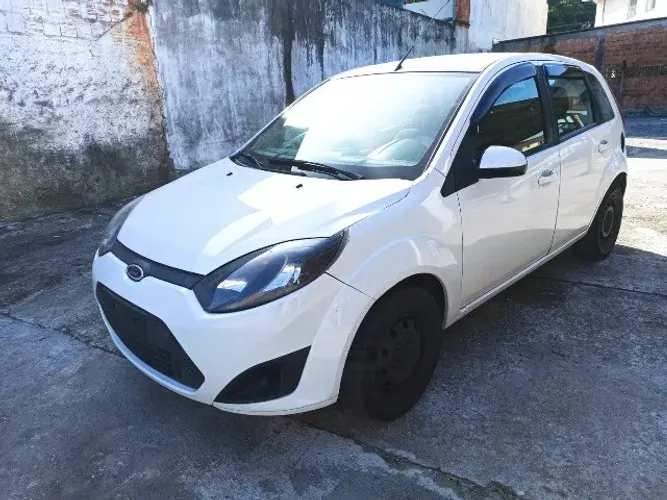 Sucata Para Retirada De Peças Fiesta Hatch 1.6 Flex 2013 Branco Completo