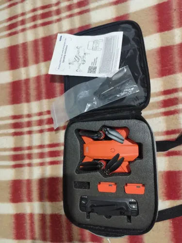 Drone Lyzrc Mini Dobrável com Câmera HD - Novo!