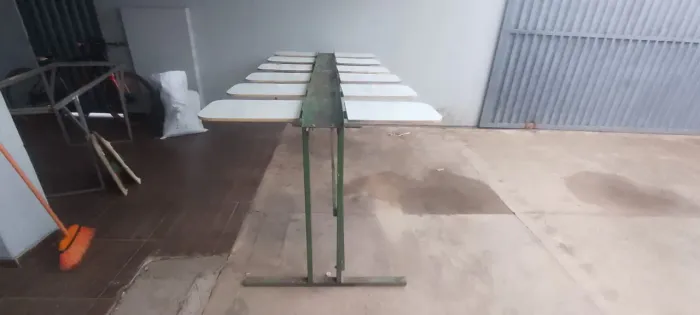 Mesa para Serigrafia + 10 Quadros de Madeira