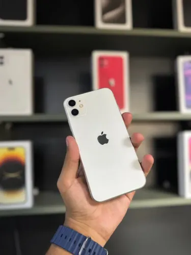 iPhone 11 Branco 128 gb - Sem desbloqueio facial 