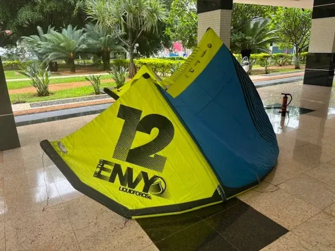 Kite Liquid Force Envy 12 metros 