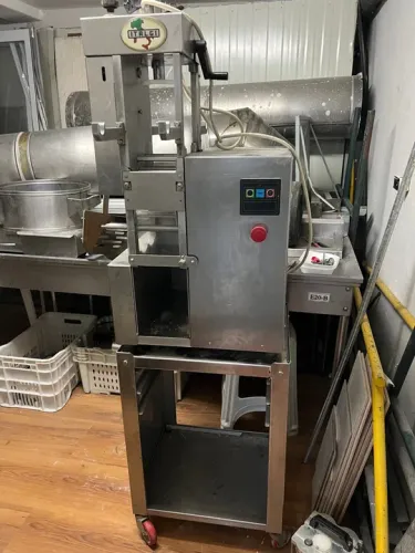 Máquina Industrial para produção de ravioli