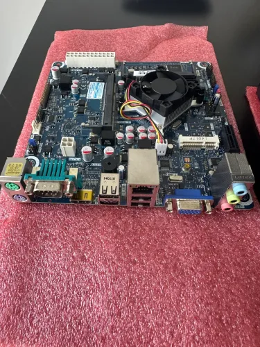 Placa mãe PC Ware Intel J1800 IPX1800P1 + 4GB + SSD 120GB