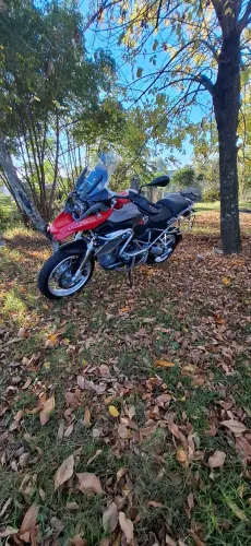 À venda. Como novo, com revisão completa. 