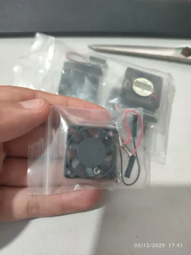 Cooler 30x30x7mm 5v 3.3v 4 unidades 