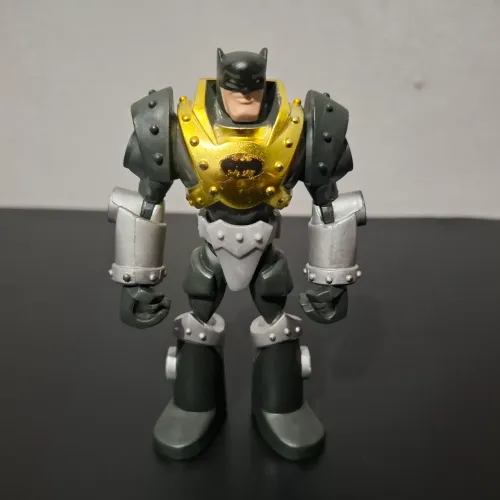 Boneco Batman The Brave and The Bold Total Armor Total Destruction 2009