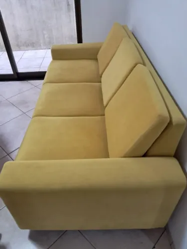 Barbada sofá semi novos.estrutura madeira de angelim,sofá de muita qualidade. 