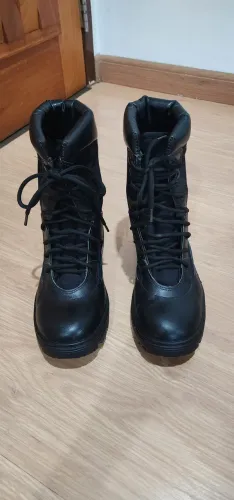 Coturno tático militar feminino