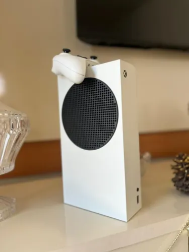 Xbox Series S - Com Manete