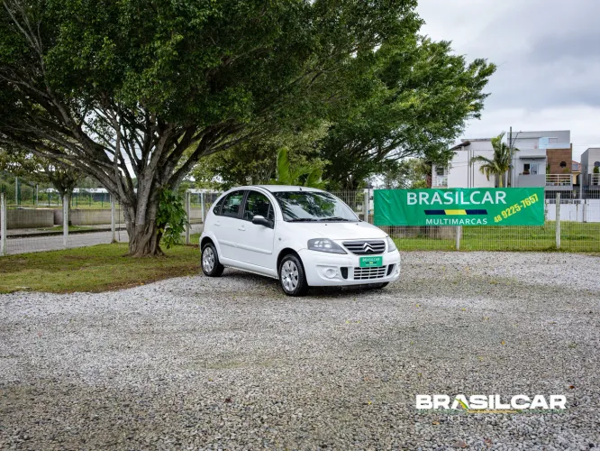 Citroen C3 GLX 1.4/ GLX Sonora 1.4 Flex 8V 5P 2012