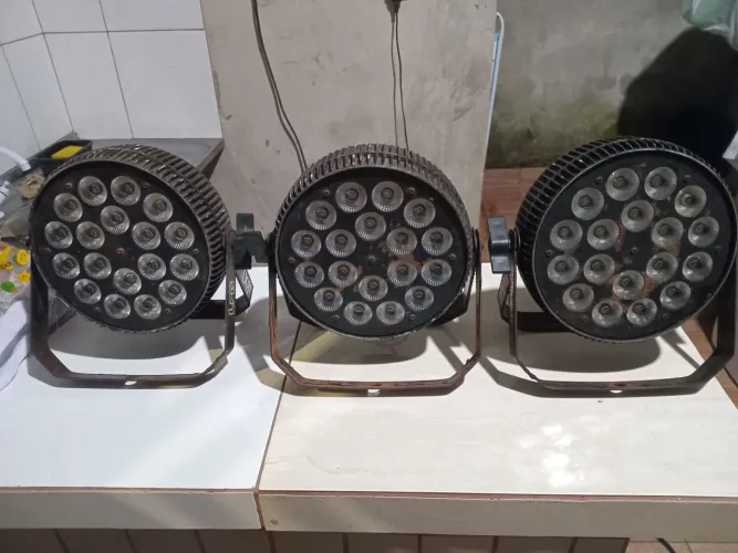 Vende se três par led funcionando