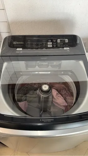 Máquina de Lavar Electrolux 17kg Perfect Care LEH17 com Água Quente/Vapor Prata 127V