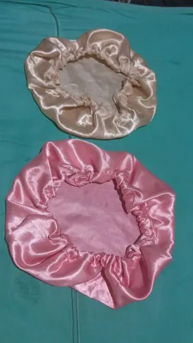Toucas de Cetim