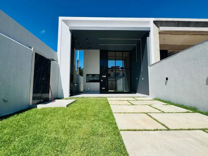 Casas planas com fachada moderna no Centro do Eusébio!