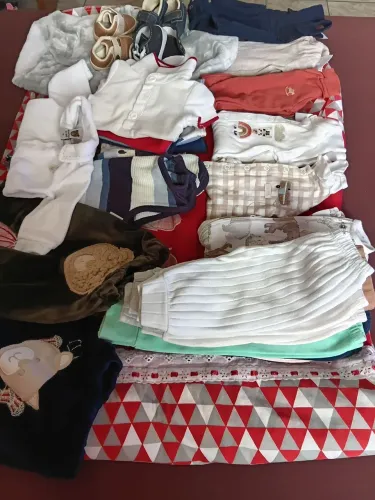Vendo roupas de nenen conservadas