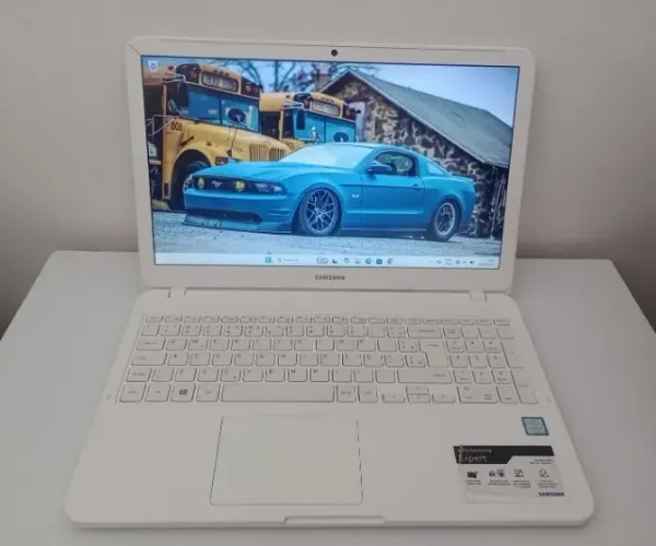 Notebook Samsung expert np350 i5 8ger. ssd 240gb ram 8gbs