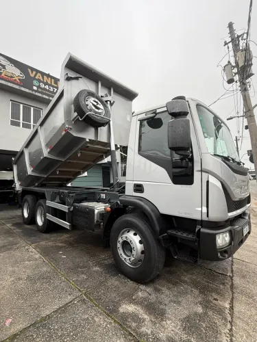 Iveco Tector 27320 2024 caçamba basculante super novo 
