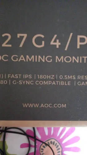 Vendo monitor aoc full hd 180hrtz  27" na caixa um mês de uso com 2 anos de garantia. 