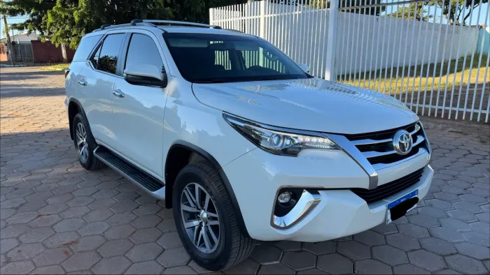Toyota Hilux SW4 SRX 4X4 2.8 TDI 16V Dies. Aut. 2019
