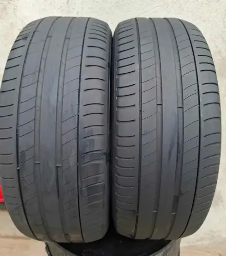 Par do pneu 215/55 aro 17 Michelin