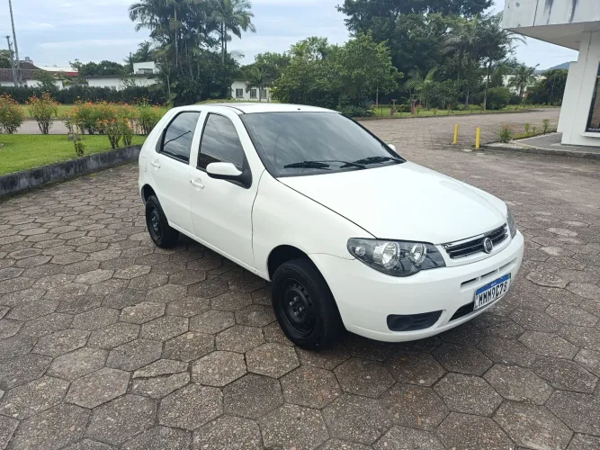 Fiat Palio Celebration 1.0 Fire Flex 8V 4P 2015