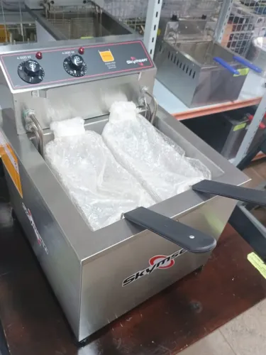 FRITADEIA SKYMSEN ZONA FRIA DE MESA ELETRICA - NOVO