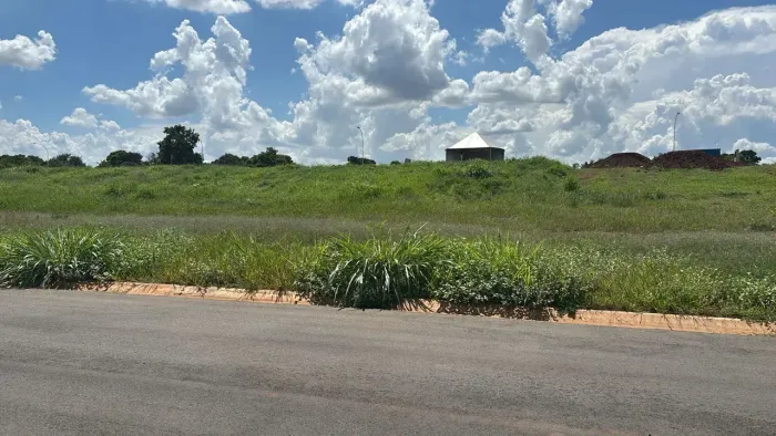 Terreno à venda no Condomínio Luiza - Santa Terezinha - Paulínia