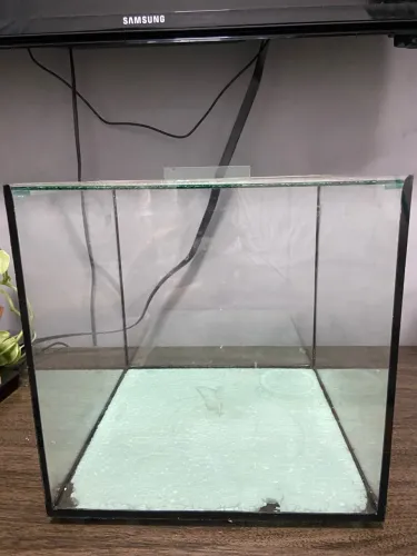 Aquário 15 litros com acessórios 