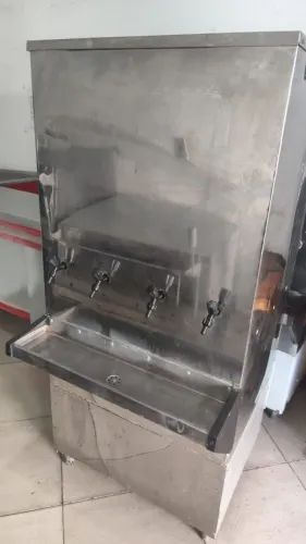 Bebedouro industrial
