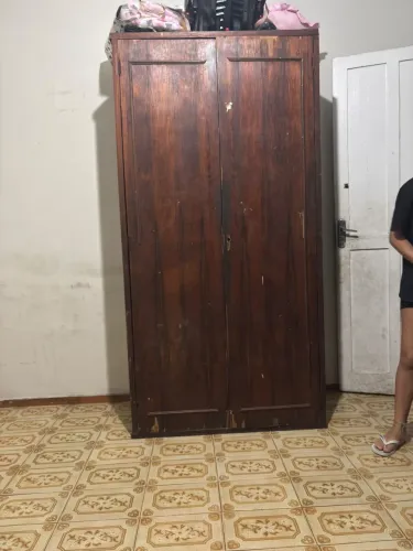 Guarda Roupa Antigo Madeira Maçica