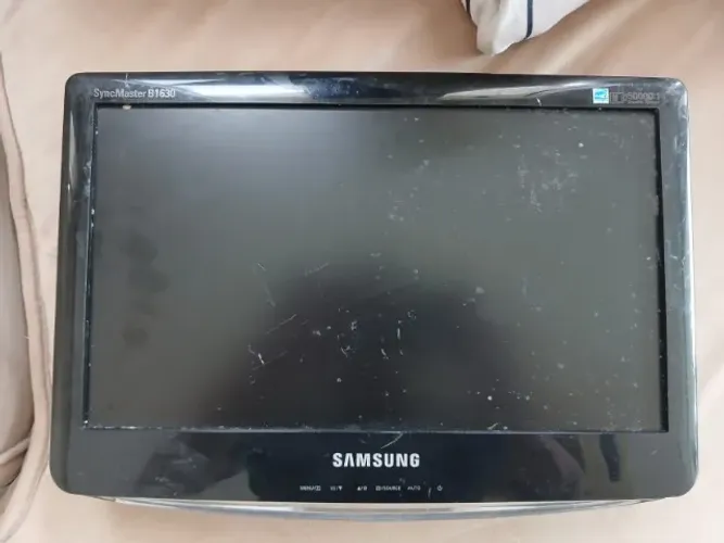 Monitor Samsung SyncMaster B1630N 15.6" / 16 polegadas - Original - Usado