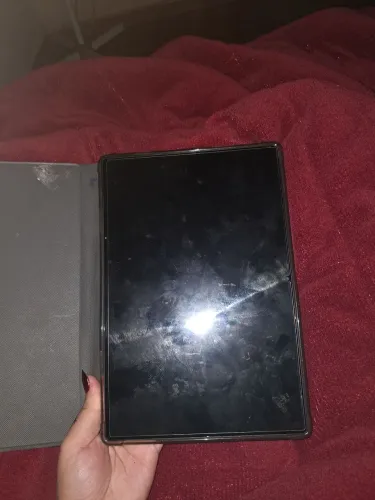 Tablet Luo Pro 23 (usado)