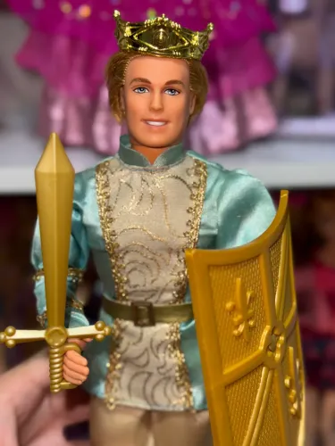 Boneco Ken Barbie Rapunzel
