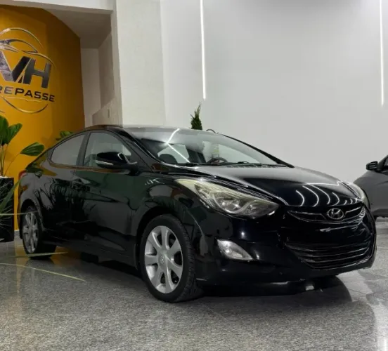 Hyundai Elantra GLS 1.8 16V Aut. 2012