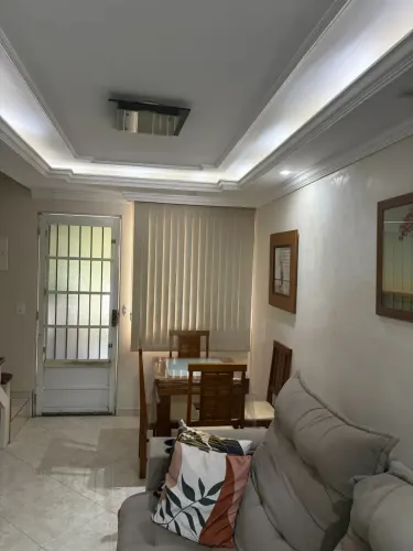CASA COM 2 QUARTOS EM PAVUNA - ACEITO ENTRADA