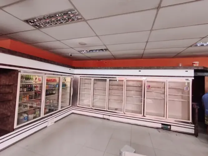 Moveis e equipamentos projetados para Loja de conveniência, padaria, delicatessen, mercado