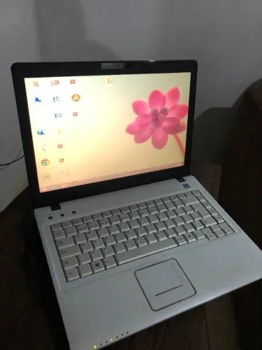 NOTEBOOK - DUAL CORE / 4GB MEMORIA / HD 320GB 